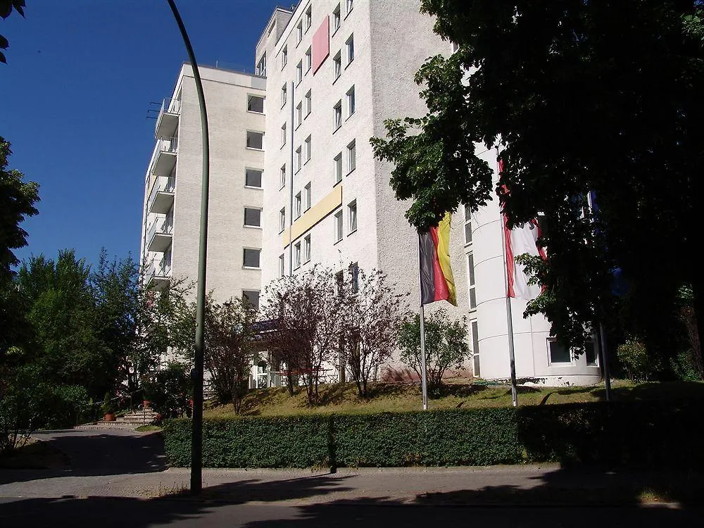 Enjoy Hotel Berlin City Messe 3*,